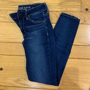 American Eagle dark wash skinny jeans